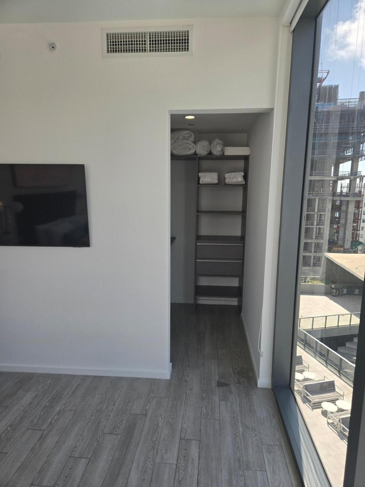 Miami-brickell Luxury 2br-2bath With Skyline Views - Walking Distance To Heat Arena & Bayside Miami